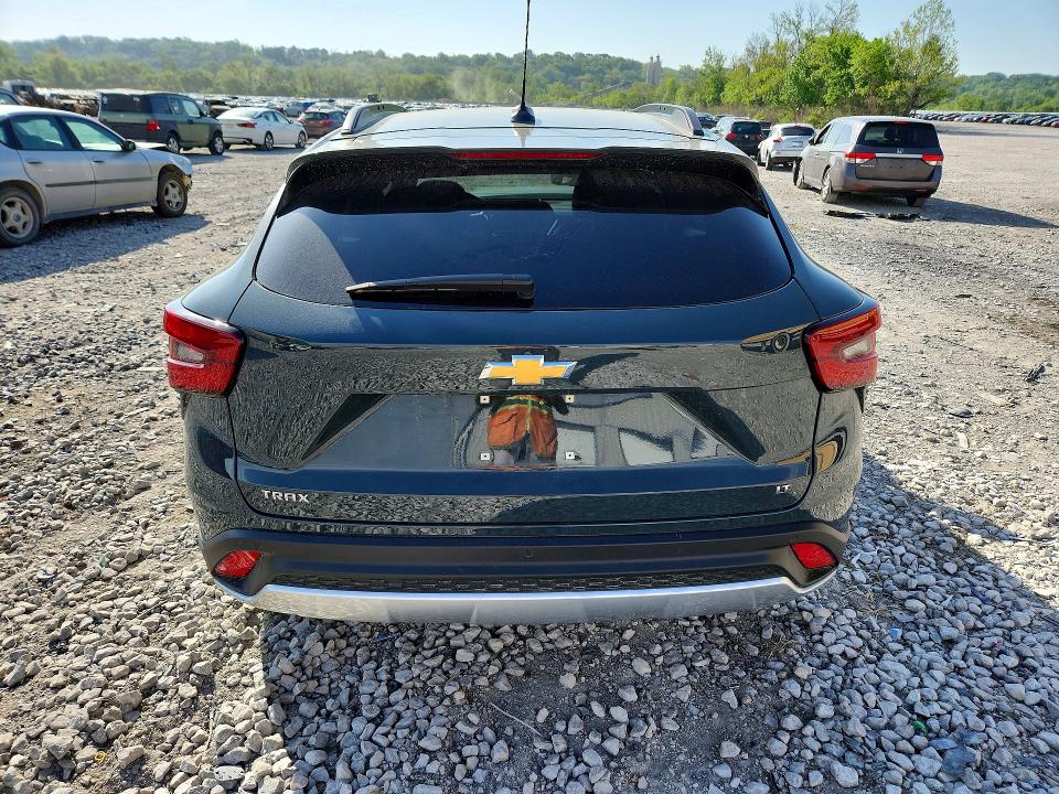 2025 Chevrolet Trax VIN KL77LHEP4SC219889 COPART salvage auction — FRONT END, Il - Salvage Certificate, sold $4,550 on 2026-07-06 (photo 6)
