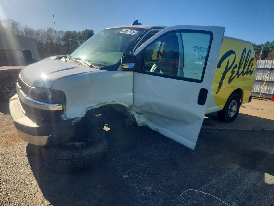 2021 Chevrolet Express VIN 1GCWGAF75M1174985 COPART salvage auction — FRONT END, Ma - Cert Of Title-Salvage, sold $3,000 on 2026-07-09 (photo 1)