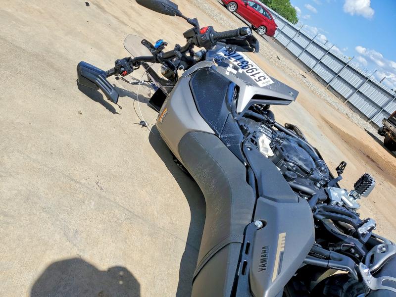 2025 Yamaha VIN JYADM17E2SA002502 COPART salvage auction — FRONT END, Nc - Salvage Certificate Of Title, sold $2,600 on 2026-07-02 (photo 6)