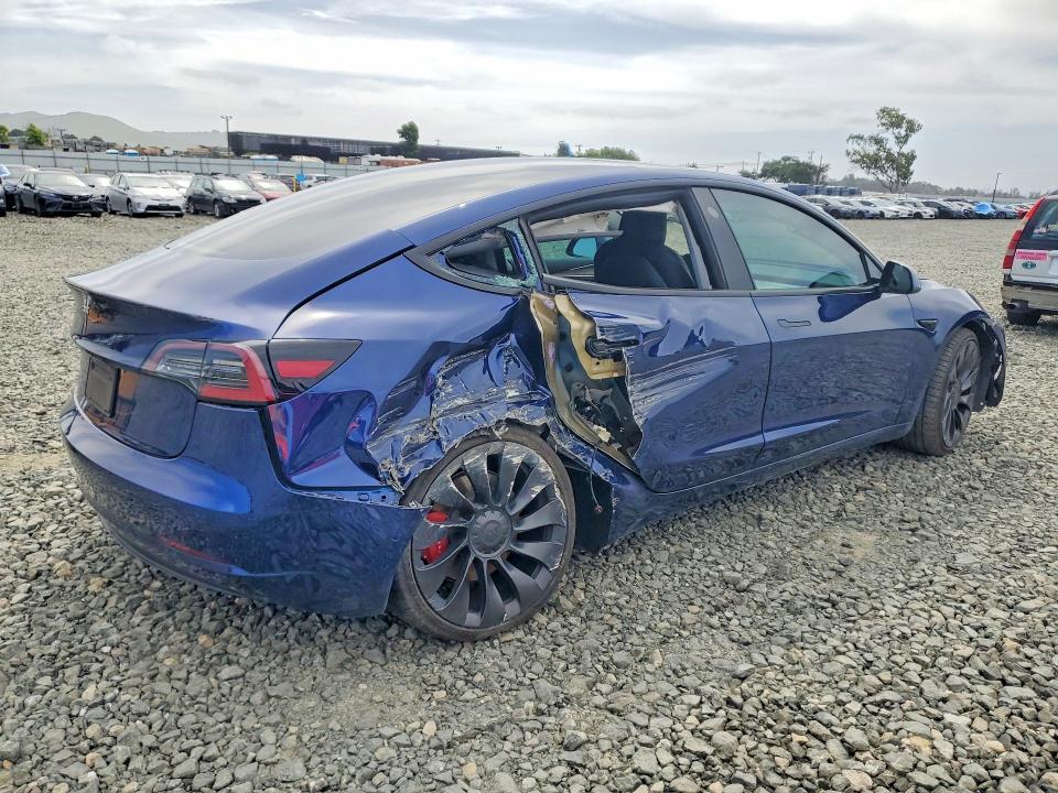 2022 Tesla Model 3 VIN 5YJ3E1EC0NF298176 COPART salvage auction — SIDE, CA - SALVAGE CERTIFICATE, sold $5,300 on 2026-07-02 (photo 3)