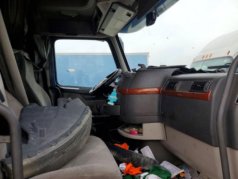 2009 Volvo Vnl VIN 4V4NC9EJ99N281657 COPART salvage auction — FRONT END, Tx - Salvage Vehicle Title, sold $1,650 on 2026-07-09 (photo 5)