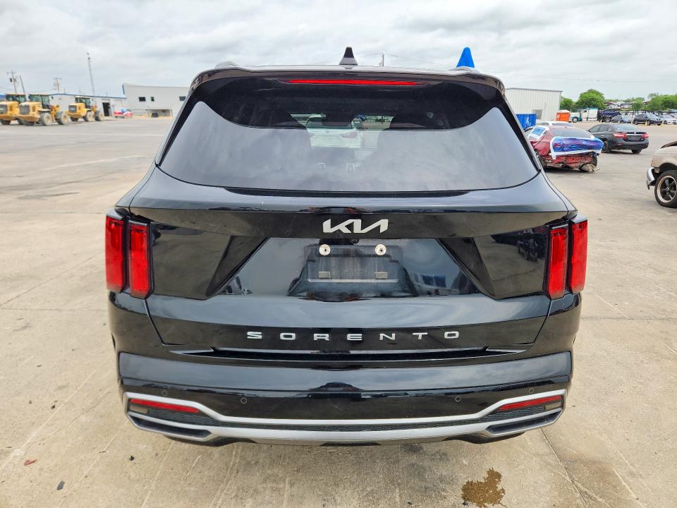 2022 Kia Sorento VIN 5XYRK4LFXNG071829 COPART salvage auction — FRONT END, TX - SALVAGE VEHICLE TITLE, sold $8,000 on 2026-07-06 (photo 6)