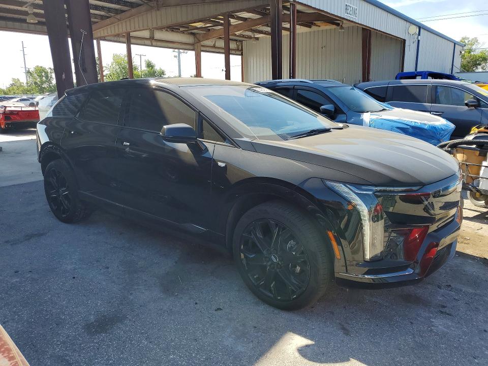 2025 Cadillac Optiq VIN 3GYK3EMR8SS182669 COPART salvage auction — REAR END, Salvage Title, sold $17,200 on 2026-07-24 (photo 4)