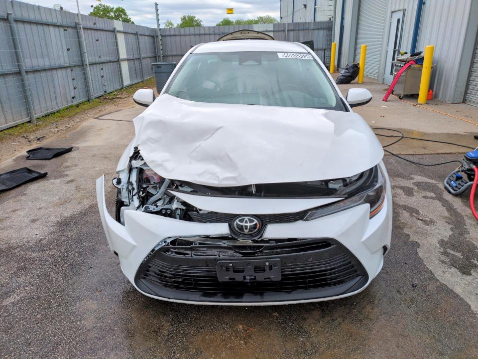 2025 Toyota Corolla VIN 5YFB4MDE2SP302733 COPART salvage auction — FRONT END, IN - CERTIFICATE OF TITLE, sold $8,300 on 2026-07-28 (photo 5)
