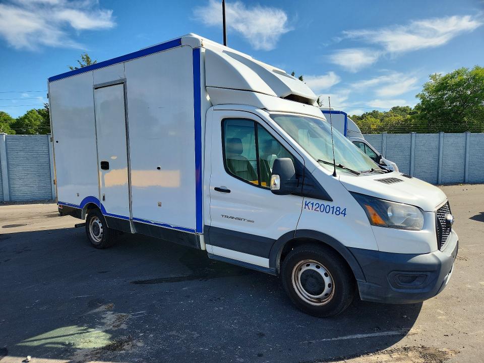2020 Ford Transit VIN 1FDBW5Z80LKB30328 COPART salvage auction — MINOR DENT/SCRATCHES, Fl - Certificate Of Title, sold $7,000 on 2026-07-29 (photo 4)