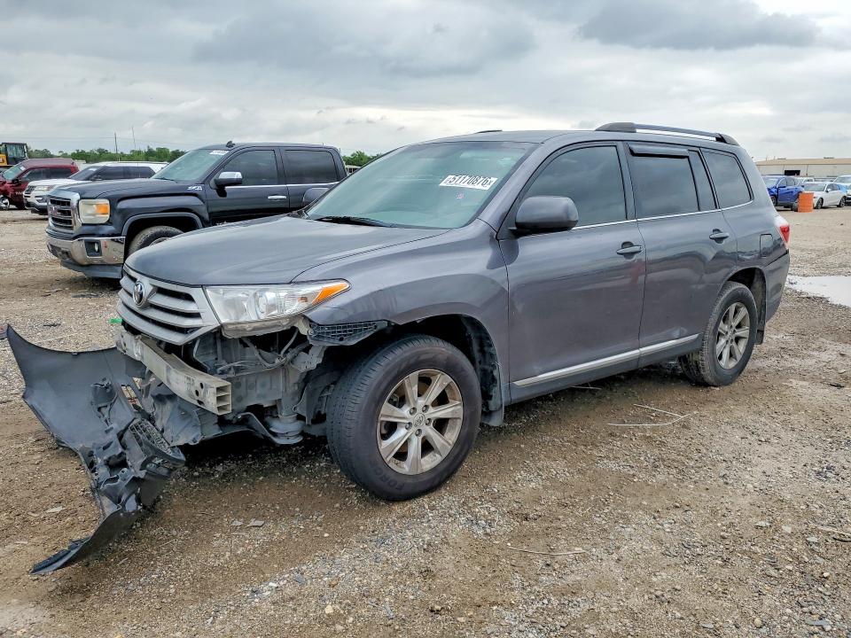 2013 Toyota VIN 5TDZA3EH5DS038007 COPART salvage auction — FRONT END, Salvage Title, sold $950 on 2026-07-23 (photo 1)