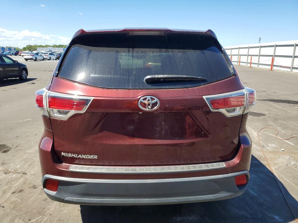 2016 Toyota Highlander VIN 5TDZARFH0GS018706 COPART salvage auction — MINOR DENT/SCRATCHES, Mt - Dealer Only Clean Title (P), sold $10,400 on 2026-07-28 (photo 6)