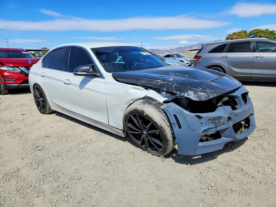 2017 BMW 3 series VIN WBA8B9G5XHNU48907 COPART salvage auction — FRONT END, CA - SALVAGE CERTIFICATE, sold $1,800 on 2026-07-17 (photo 4)