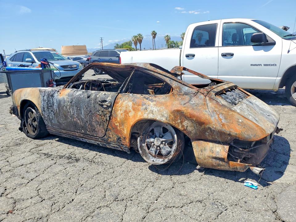 1988 Porsche 911 VIN WP0AB091XJS120209 COPART salvage auction — BURN, Ca - Non-Repairable Vehicle Cert, sold $3,700 on 2026-07-09 (photo 2)