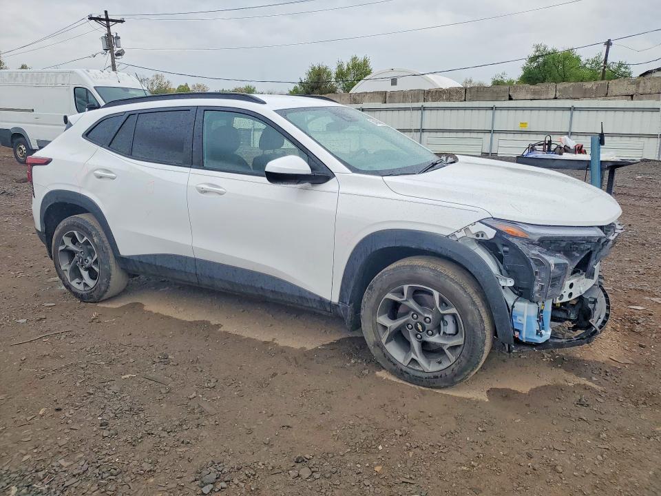 2025 Chevrolet Trax VIN KL77LHEP3SC022924 COPART salvage auction — FRONT END, Id - Salvage Certificate Of Title, sold $3,150 on 2026-07-02 (photo 4)