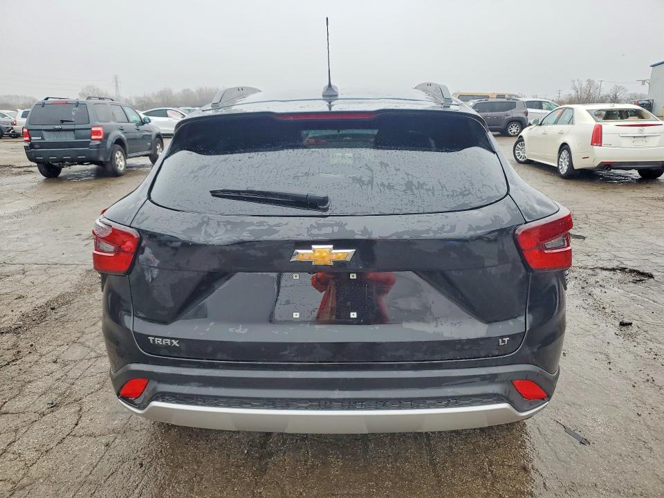 2025 Chevrolet Trax VIN KL77LHEP7SC296014 COPART salvage auction — HAIL, Il - Salvage Certificate, sold $10,000 on 2026-07-03 (photo 6)