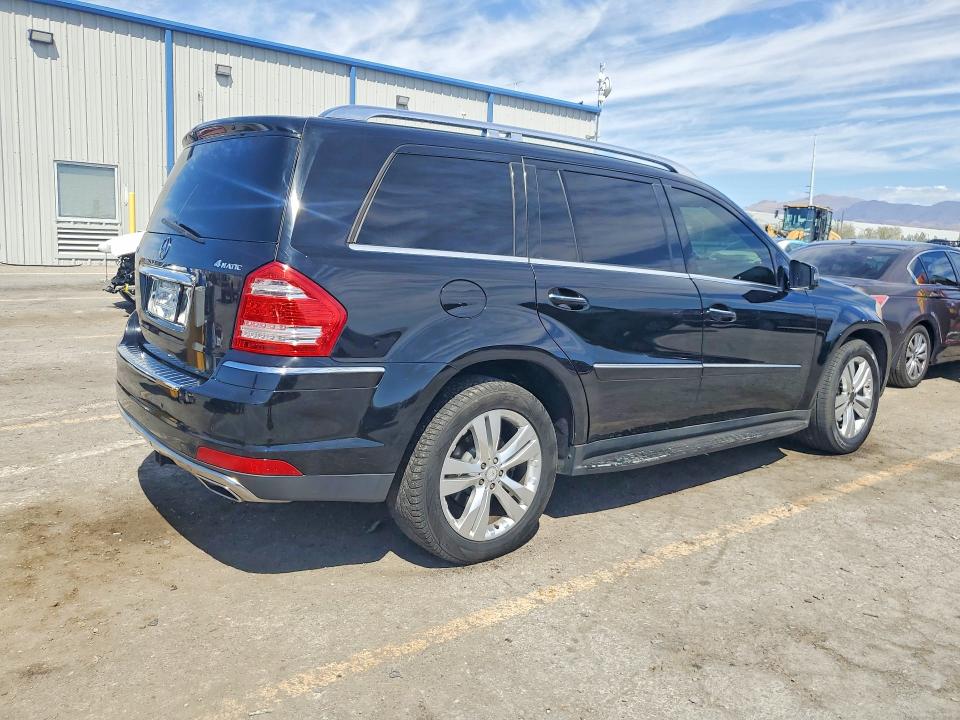 2011 Mercedes-benz Gl-klasse VIN 4JGBF7BE5BA680172 COPART salvage auction — REAR END, Nv - Salvage Title, sold $450 on 2026-07-09 (photo 3)