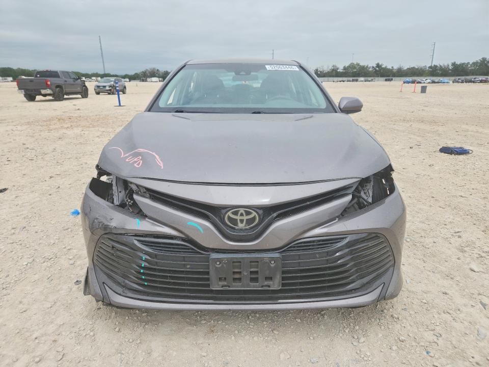2018 Toyota Camry VIN 4T1B11HK6JU026769 COPART salvage auction — SIDE, Tx - Salvage Vehicle Title, sold $5,900 on 2026-07-09 (photo 5)