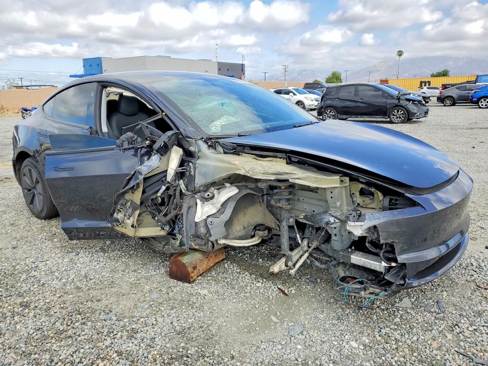 2025 Tesla Model 3 VIN 5YJ3E1EA8SF082991 COPART salvage auction — FRONT END, Salvage Title, sold $4,600 on 2026-07-22 (photo 4)