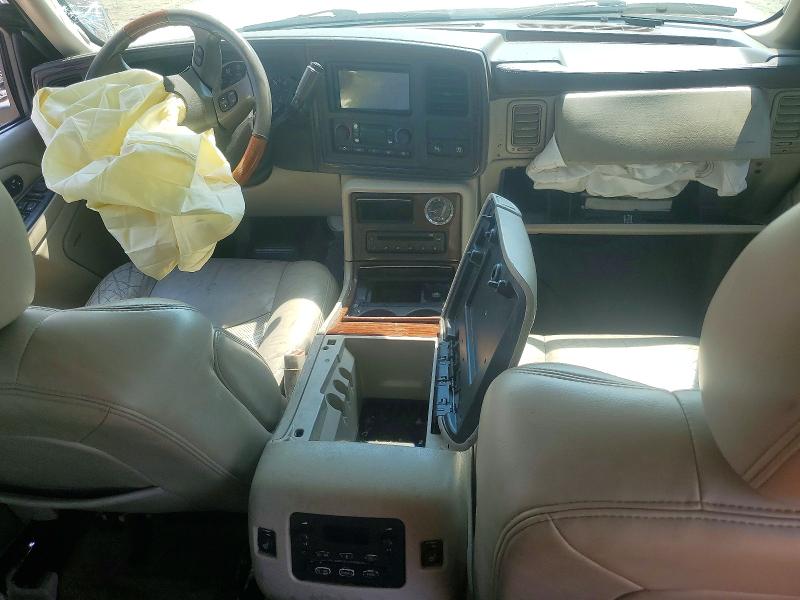 2004 Cadillac Escalade VIN 1GYEK63N14R208314 COPART salvage auction — FRONT END, Md - Cert Of Salvage > 75% Damage, sold $125 on 2026-07-30 (photo 8)