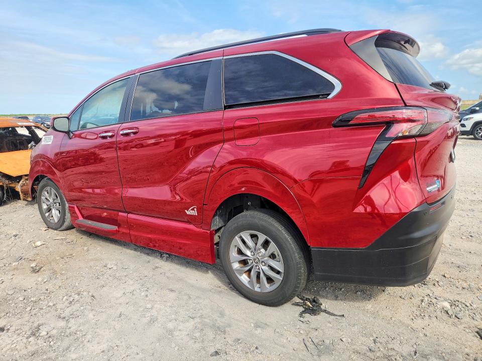 2022 Toyota Sienna VIN 5TDJRKEC2NS091334 COPART salvage auction — BURN, La - Cert Of Title-Salvage, sold $5,000 on 2026-07-29 (photo 2)