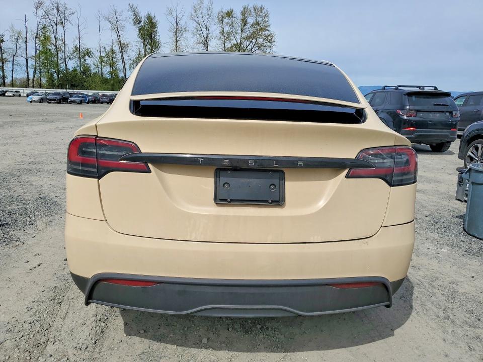 2023 Tesla Model x VIN 7SAXCBE51PF403490 COPART salvage auction — SIDE, Salvage Title, sold $15,300 on 2026-07-27 (photo 6)