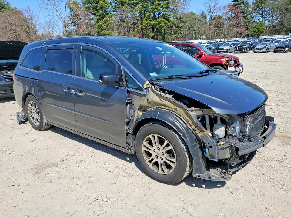 2013 Honda Odyssey VIN 5FNRL5H67DB022220 COPART salvage auction — FRONT END, Ma - Cert Of Title-Reconstrctd Coll, sold $2,800 on 2026-07-02 (photo 4)