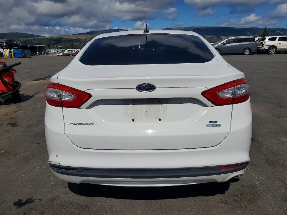 2014 Ford Fusion VIN 3FA6P0HD9ER212793 COPART salvage auction — MINOR DENT/SCRATCHES, Ca - Dis/Dlr/Exp Only Clean Title, sold $725 on 2026-07-21 (photo 6)