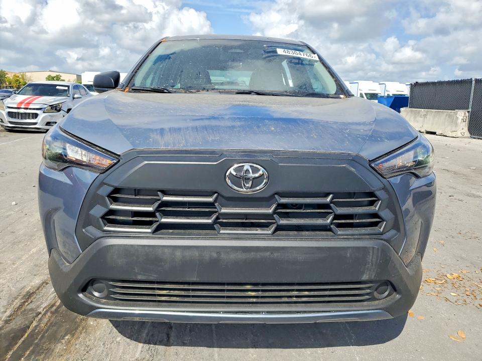 2026 Toyota Corolla cross VIN 7MUAAAAG0TV174080 COPART salvage auction — REAR END, Salvage Title, sold $8,200 on 2026-07-15 (photo 5)