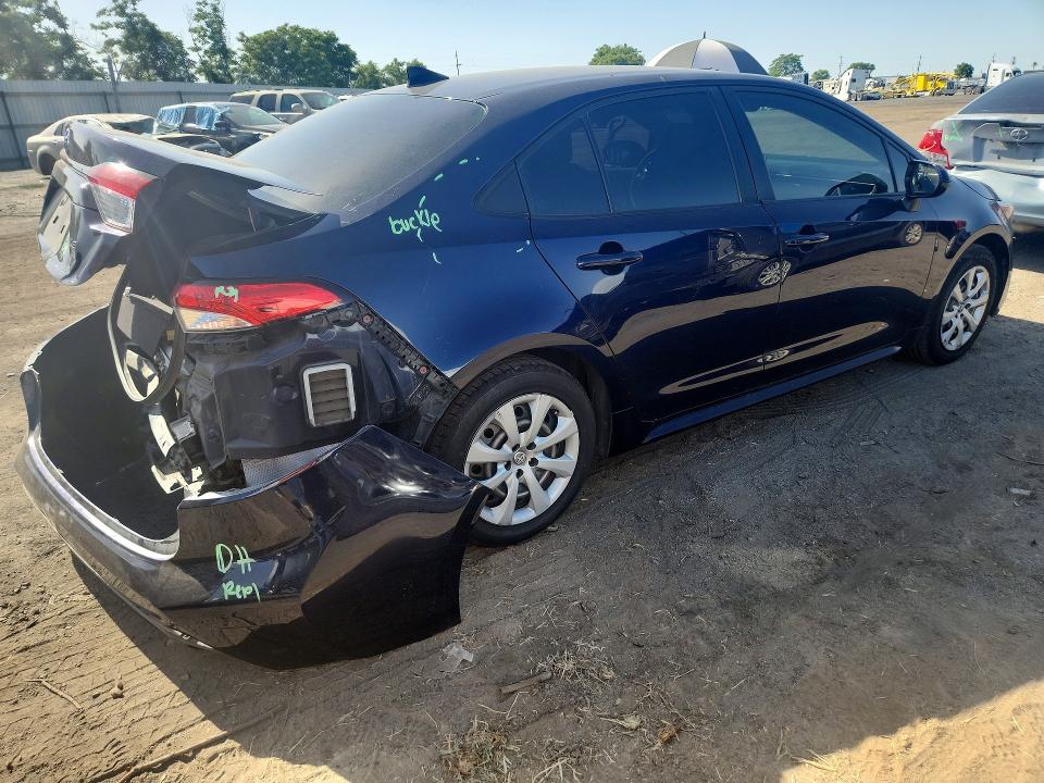 2020 Toyota Corolla VIN JTDEPRAEXLJ102162 COPART salvage auction — REAR END, Salvage Title, sold $250 on 2026-07-24 (photo 3)