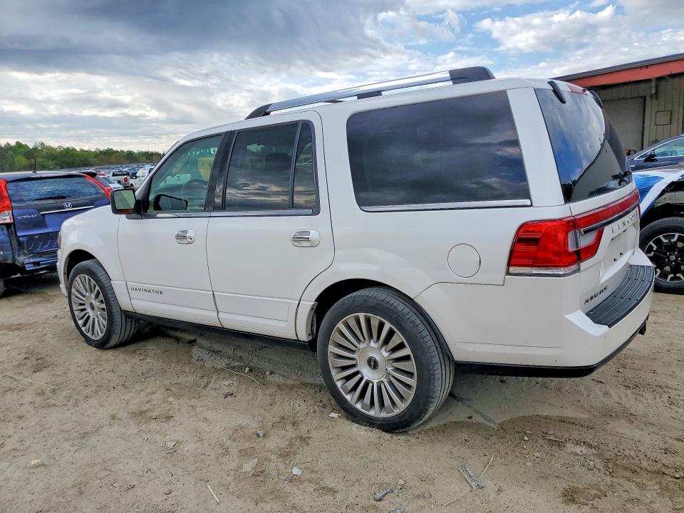 2015 Lincoln Navigator VIN 5LMJJ2JT1FEJ05818 COPART salvage auction — NORMAL WEAR, Salvage Title, sold $875 on 2026-07-21 (photo 2)