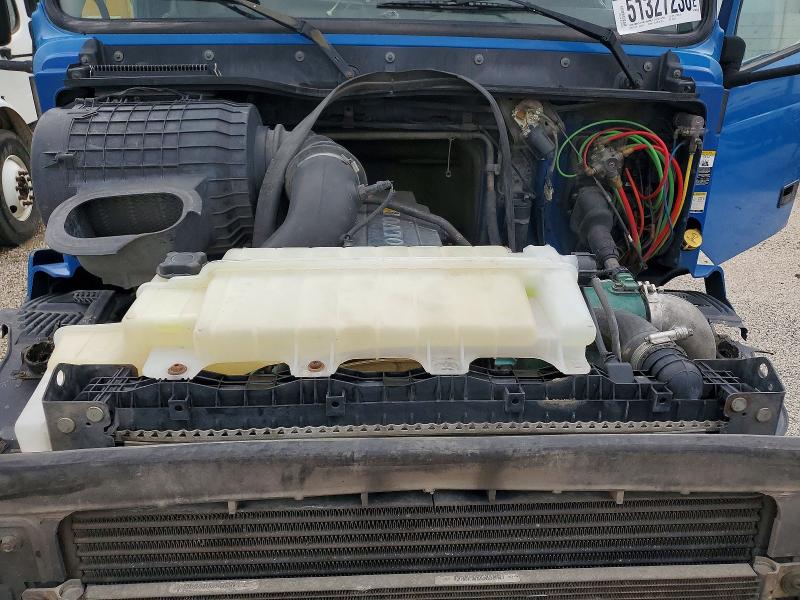 2009 Volvo Vnl VIN 4V4NC9EJ99N281657 COPART salvage auction — FRONT END, Tx - Salvage Vehicle Title, sold $1,650 on 2026-07-09 (photo 7)