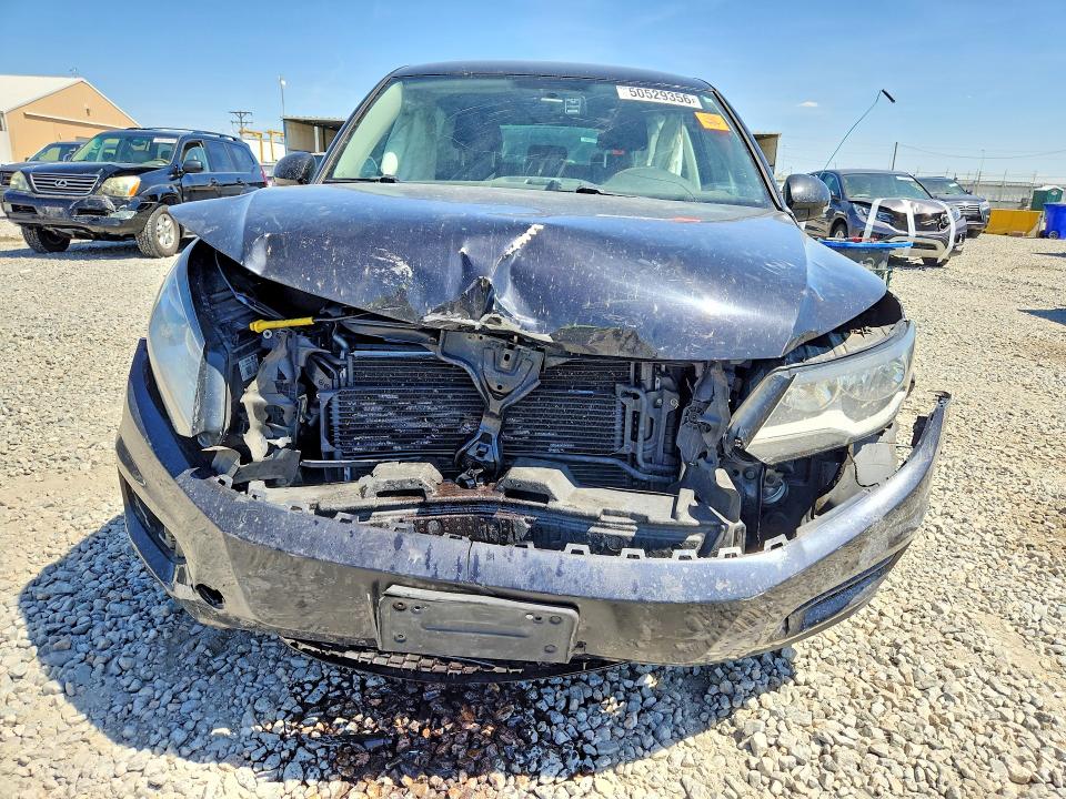 2017 Volkswagen Tiguan VIN WVGBV7AX7HK045477 COPART salvage auction — FRONT END, Salvage Title, sold $750 on 2026-07-09 (photo 5)