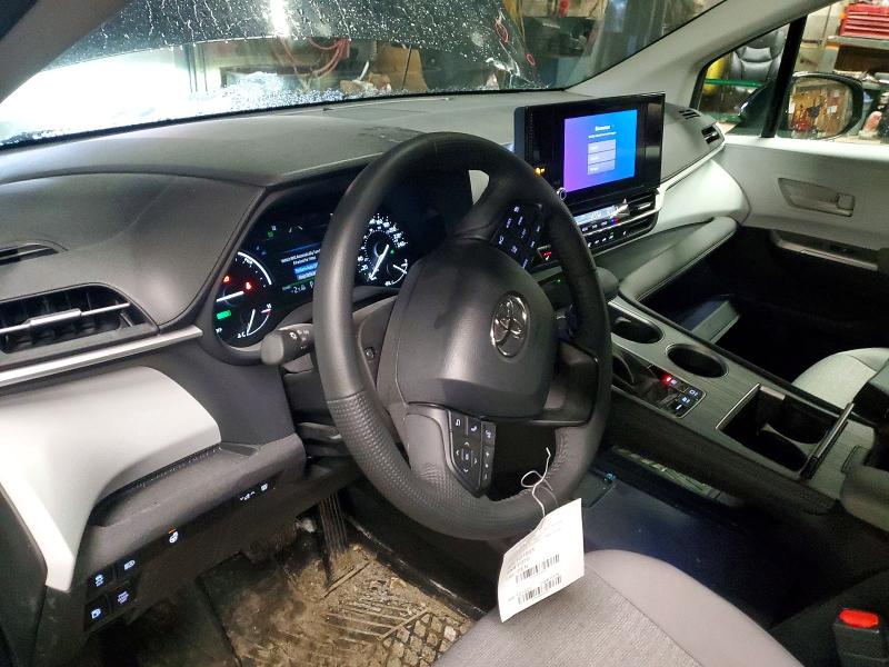 2025 Toyota Sienna VIN 5TDGSKFC4SS206704 COPART salvage auction — REAR END, ON - PERMIT NO BRAND - UNFIT, sold $23,550 on 2026-07-14 (photo 8)