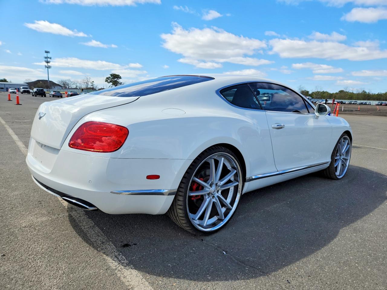 2012 Bentley Continental gt VIN SCBFR7ZAXCC071524 COPART salvage auction — Minor Dent/Scratches, NY - CERT OF TITLE-REBUILT SALVAGE (P), sold $17,000 on 2026-04-27 (photo 3)