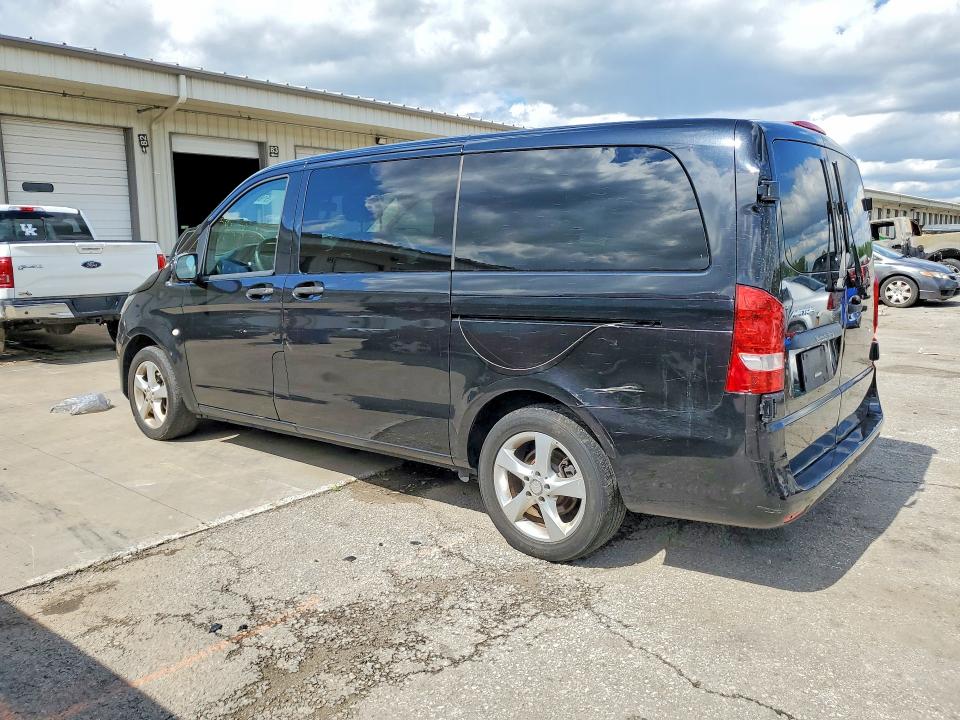 2018 Mercedes-benz Metris VIN WD4PG2EE2J3363478 COPART salvage auction — SIDE, Salvage Title, sold $8,400 on 2026-07-30 (photo 2)