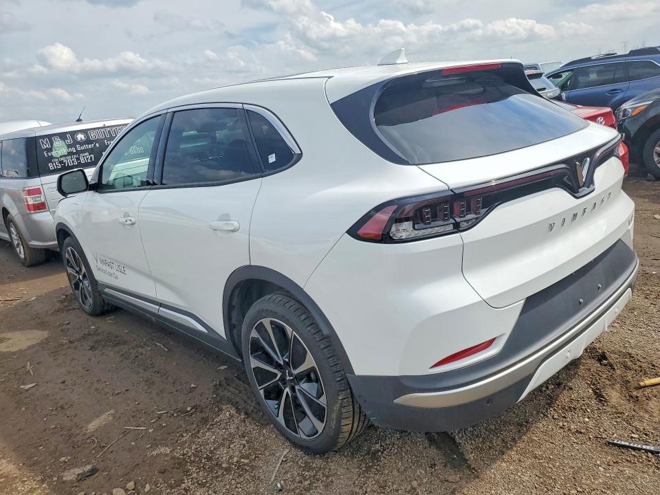 2025 Vinfast trading and production Vf 8 VIN RLLV1AFA2SH011598 COPART salvage auction — UNDERCARRIAGE, IL - SALVAGE CERTIFICATE, sold $10,600 on 2026-07-16 (photo 2)
