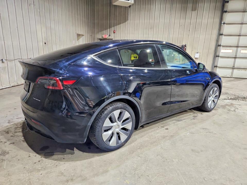 2023 Tesla Model y VIN 7SAYGDEE9PA187003 COPART salvage auction — REAR END, Nh - Cert Of Title-Salvage, sold $10,600 on 2026-07-07 (photo 3)