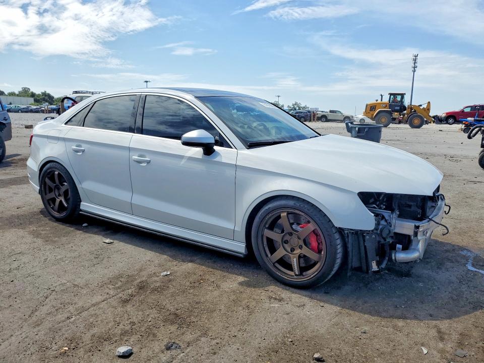 2018 Audi Rs3 VIN WUABWGFF5J1904758 COPART salvage auction — FRONT END, Salvage Title, sold $19,100 on 2026-08-10 (photo 4)