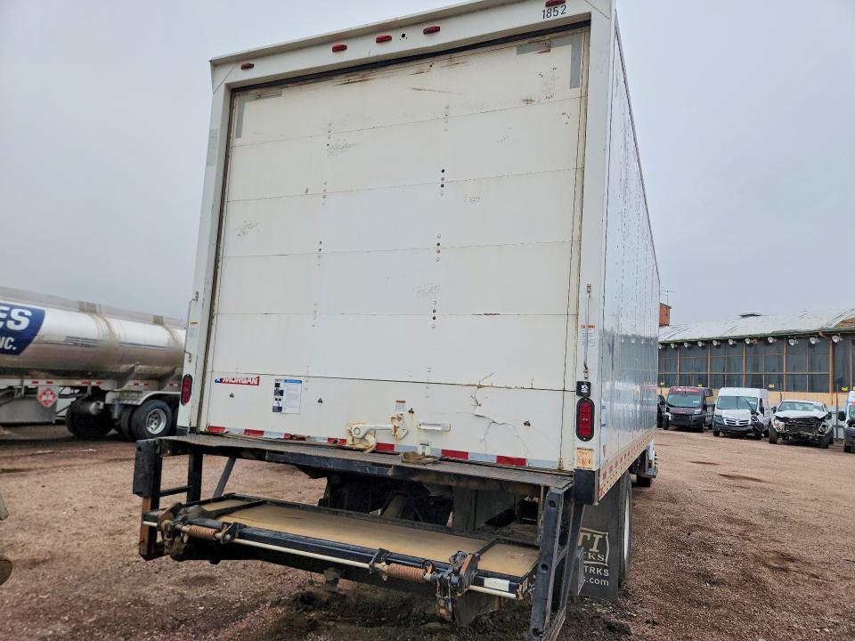 2018 Ford VIN 1FDNF6DC2JDF03109 COPART salvage auction — MINOR DENT/SCRATCHES, Co - Dis/Dlr/Exp Only Clean Title, sold $11,200 on 2026-07-29 (photo 6)