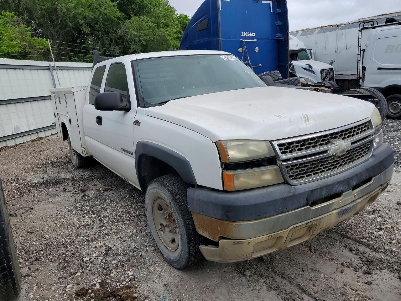 2006 Chevrolet Silverado 2500 VIN 1GCHC29U36E158629 COPART salvage auction — Normal Wear, TX - CERTIFICATE OF TITLE, sold $50 on 2026-07-09 (photo 4)