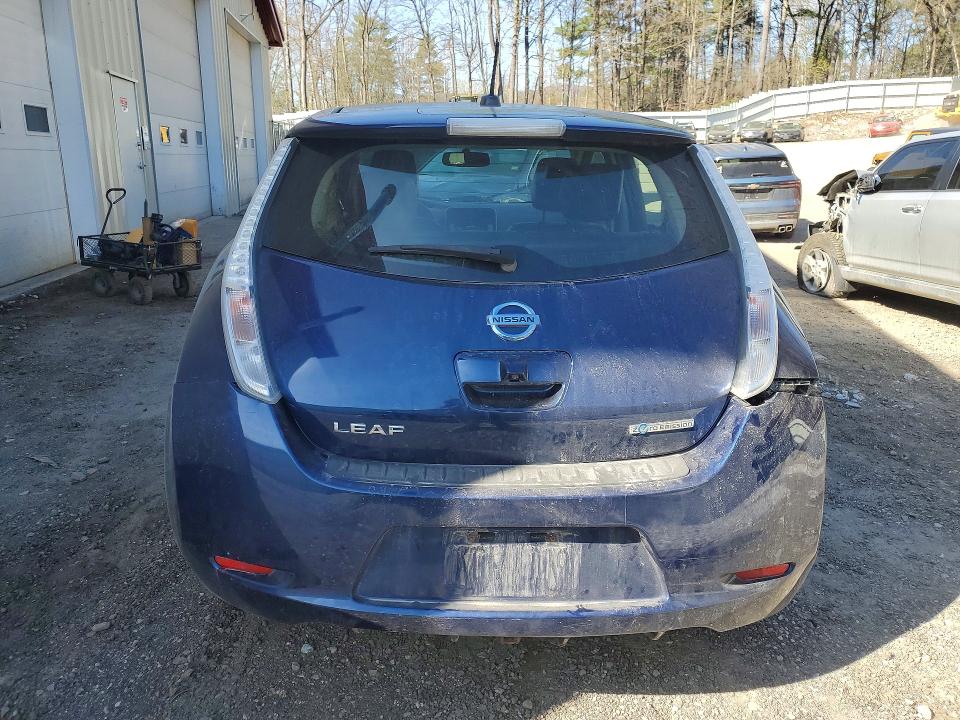 2017 Nissan Leaf VIN 1N4BZ0CP1HC310603 COPART salvage auction — REAR END, Vt - Cert Of Title-Salvage Vehicle, sold $850 on 2026-07-06 (photo 6)
