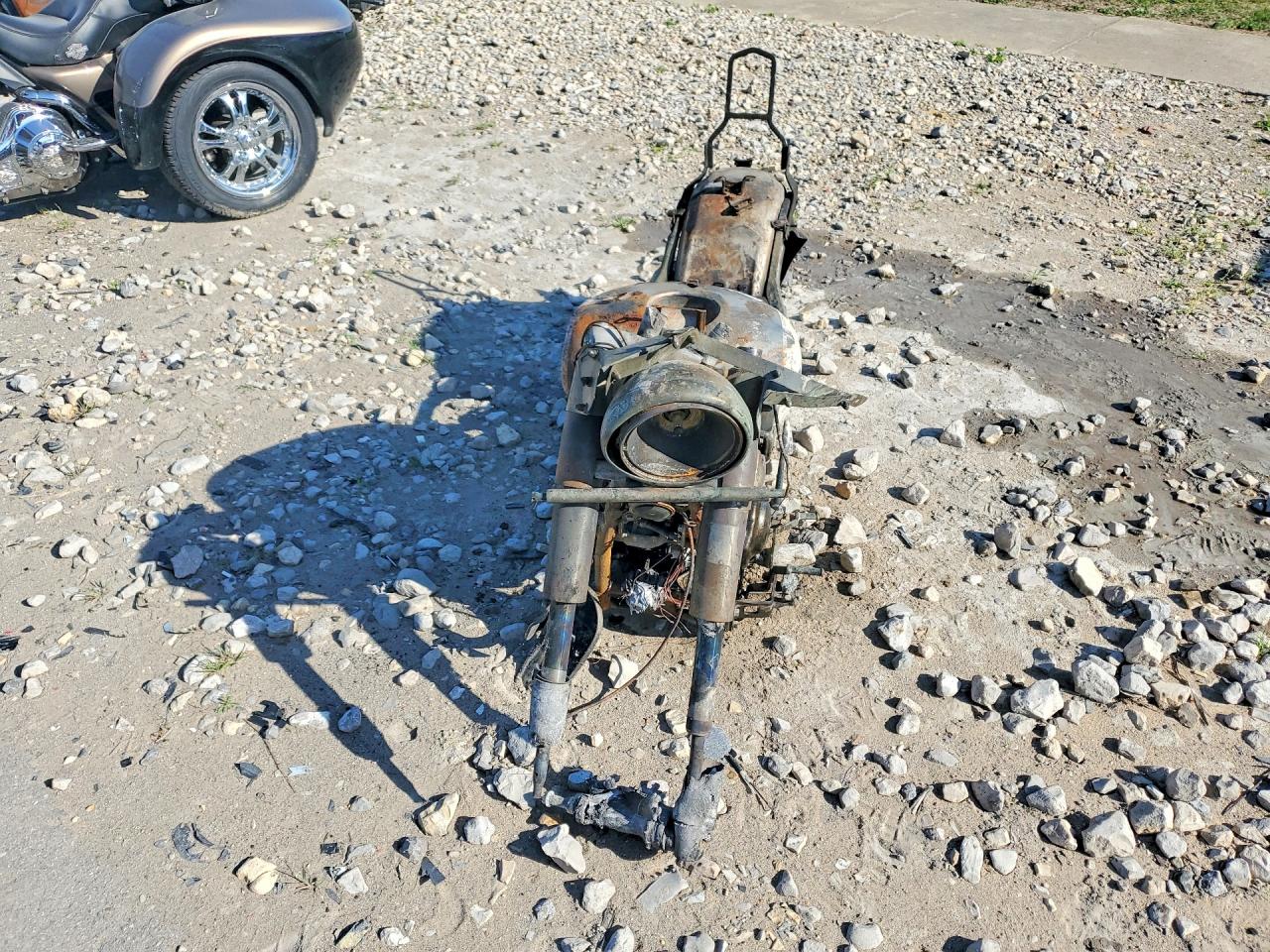 2003 Yamaha XVS65 VIN JYAVM01E13A049528 COPART salvage auction — Burn, MO - SALVAGE CERTIFICATE OF TITLE, sold $20 on 2026-06-29 (photo 2)