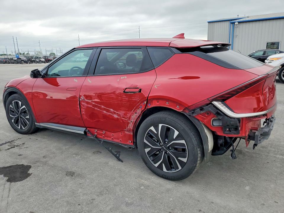 2022 Kia Ev6 VIN KNDC34LA8N5056861 COPART salvage auction — REAR END, Salvage Title, sold $9,300 on 2026-07-22 (photo 2)