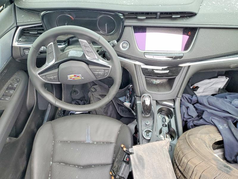2025 Cadillac Xt5 VIN 1GYKNDR44SZ147535 COPART salvage auction — ROLLOVER, VA - DEALER ONLY CLEAN TITLE (P), sold $1,500 on 2026-07-02 (photo 9)