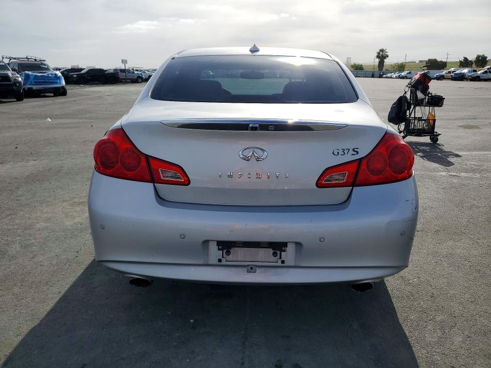 2010 Infiniti G37 VIN JN1CV6AP0AM203819 COPART salvage auction — VANDALISM, CA - SALVAGE CERTIFICATE, sold $2,300 on 2026-07-13 (photo 6)