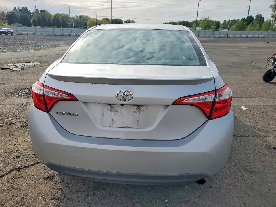 2015 Toyota Corolla VIN 5YFBURHE3FP340209 COPART salvage auction — FRONT END, Or - Salvage Title Certificate, sold $5,700 on 2026-07-06 (photo 6)