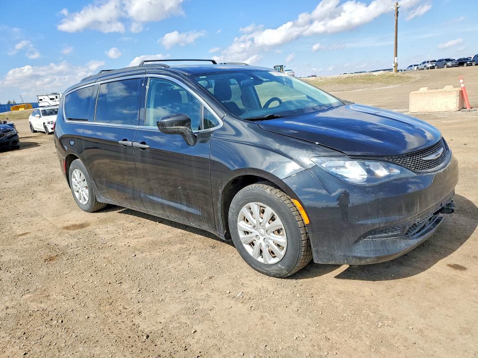 2021 Chrysler Grand caravan VIN 2C4RC1YG4MR521496 COPART salvage auction — REAR END, Ab - Bos - Salvage, sold $3,850 on 2026-07-07 (photo 4)