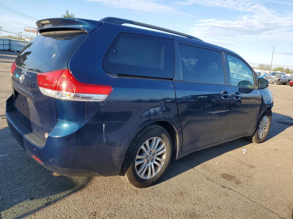 2012 Toyota VIN 5TDYK3DC1CS212779 COPART salvage auction — FRONT END, OH - CERT OF TITLE-SALVAGE, sold $975 on 2026-07-17 (photo 3)