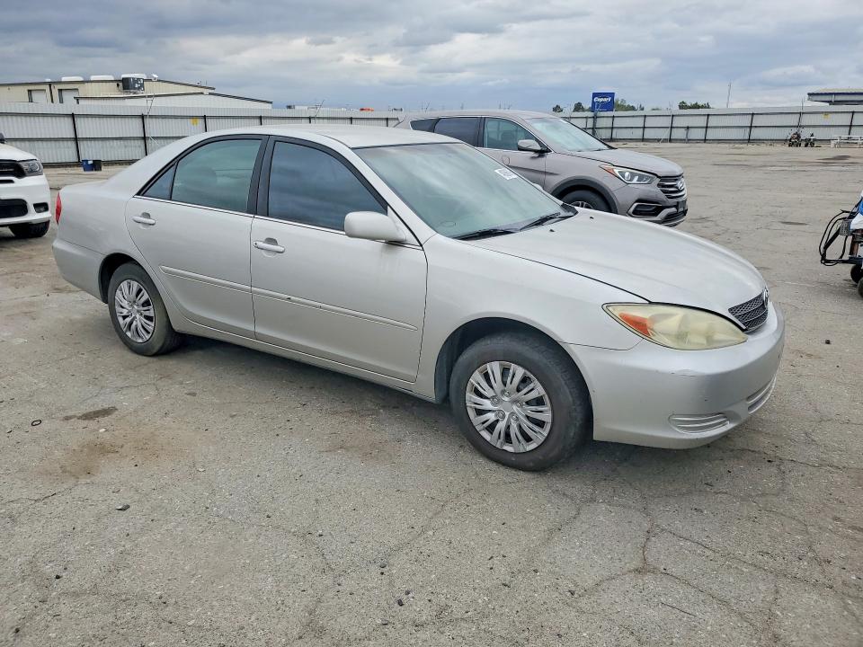 2004 Toyota Camry VIN 4T1BE32K24U802442 COPART salvage auction — MINOR DENT/SCRATCHES, Ca - Dlr/Dis/Exp Only Salvage Title, sold $425 on 2026-07-17 (photo 4)