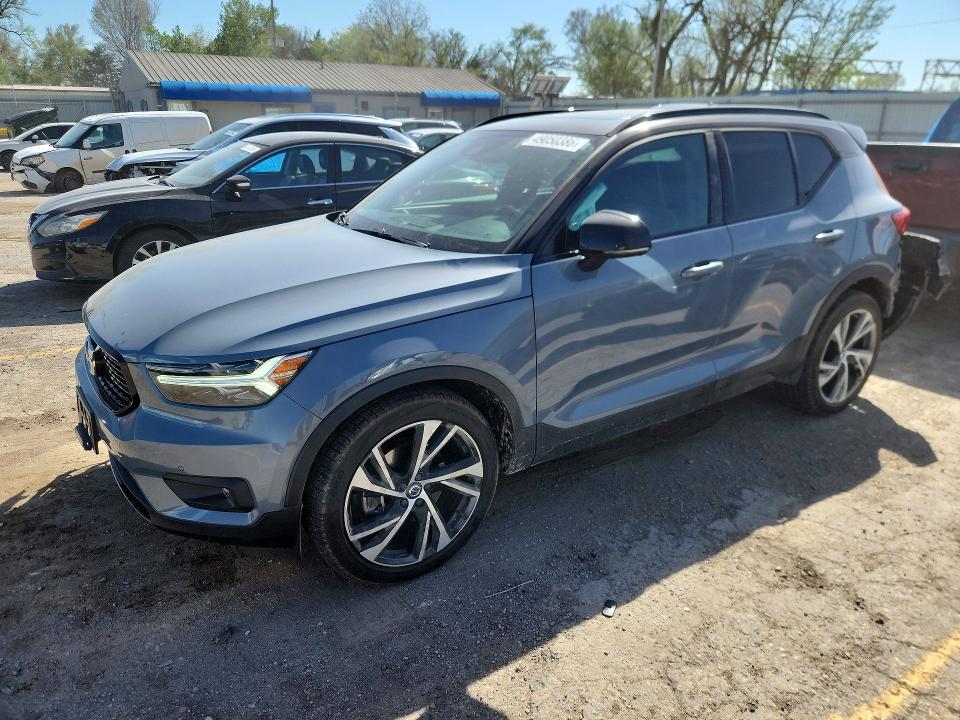 2020 Volvo Xc40 VIN YV4162UM5L2183882 COPART salvage auction — REAR END, Ks - Cert Of Title-Salvage, sold $700 on 2026-07-29 (photo 1)