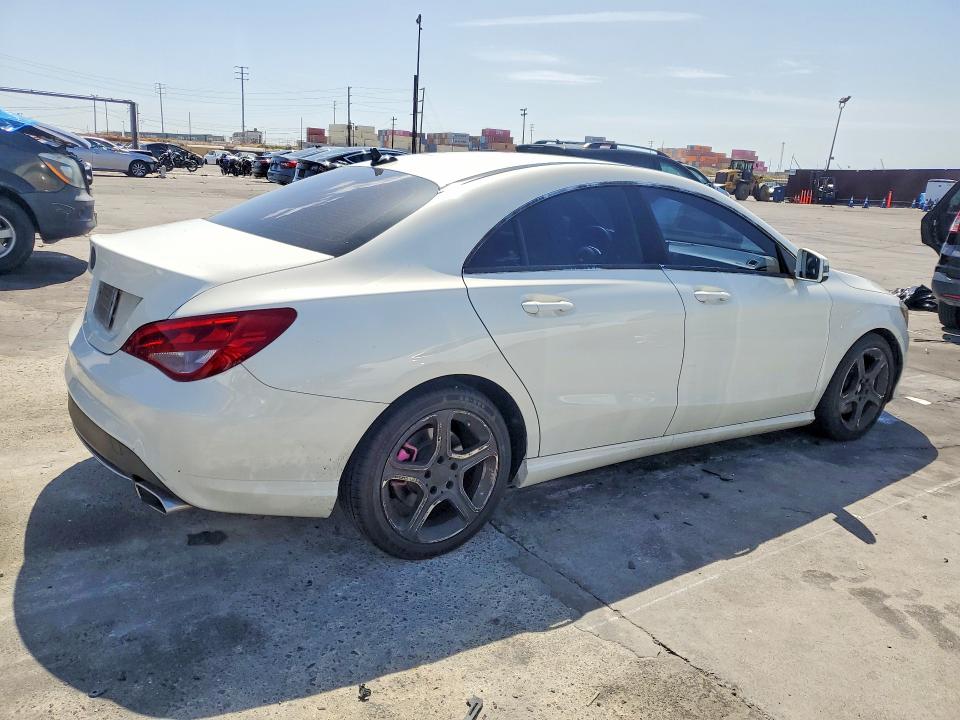 2014 Mercedes-benz Cla-class VIN WDDSJ4EB5EN119475 COPART salvage auction — NORMAL WEAR, Ca - Dis/Dlr/Exp Only Clean Title, sold $2,250 on 2026-07-15 (photo 3)