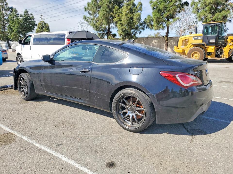 2016 Hyundai Genesis VIN KMHHU6KJ9GU134097 COPART salvage auction — PARTIAL REPAIR, Ca - Dis/Dlr/Exp Only Clean Title, sold $500 on 2026-07-07 (photo 2)