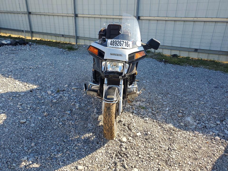 1986 Honda Gl1200 VIN 1HFSC141XGA205988 COPART salvage auction — ROLLOVER, Id - Salvage Certificate Of Title, sold $30 on 2026-07-09 (photo 2)