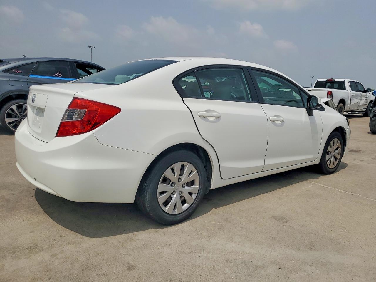 2012 Honda Civic VIN 19XFB2F53CE372107 COPART salvage auction — Front End, TX - SALVAGE VEHICLE TITLE, sold $1,650 on 2026-06-25 (photo 3)